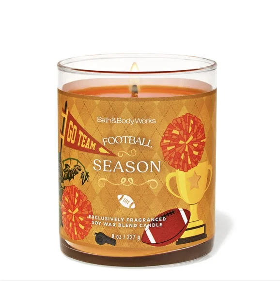 Bath & Body Works Candle NWT - Picture 1 of 1